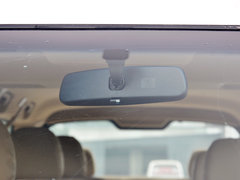 2015款 2.4L 手动 旗舰型长轴四门4RB2