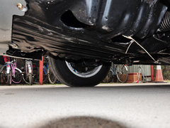 2015款 2.4L 手动 旗舰型长轴四门4RB2