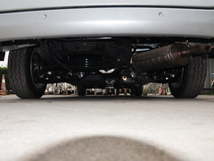 2015款 2.4L 手动 旗舰型长轴四门4RB2