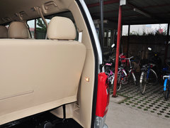 2015款 2.4L 手动 旗舰型长轴四门4RB2