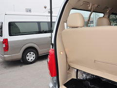 2015款 2.4L 手动 旗舰型长轴四门4RB2