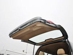 2015款 2.4L 手动 旗舰型长轴四门4RB2
