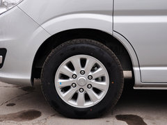 2015款 2.4L 手动 旗舰型长轴四门4RB2
