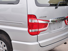 2015款 2.4L 手动 旗舰型长轴四门4RB2