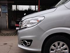 2015款 2.4L 手动 旗舰型长轴四门4RB2