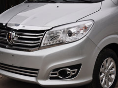 2015款 2.4L 手动 旗舰型长轴四门4RB2