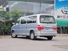 2015款 2.4L 手动 旗舰型长轴四门4RB2