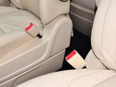 2015款 2.4L 手动 旗舰型长轴四门4RB2