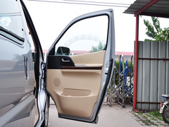 2015款 2.4L 手动 旗舰型长轴四门4RB2