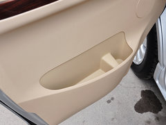 2015款 2.4L 手动 旗舰型长轴四门4RB2