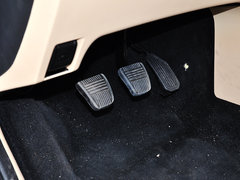 2015款 2.4L 手动 旗舰型长轴四门4RB2