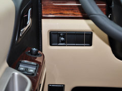 2015款 2.4L 手动 旗舰型长轴四门4RB2