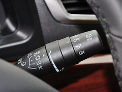 2015款 2.4L 手动 旗舰型长轴四门4RB2