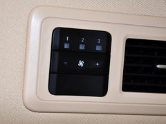 2015款 2.4L 手动 旗舰型长轴四门4RB2