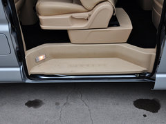 2015款 2.4L 手动 旗舰型长轴四门4RB2