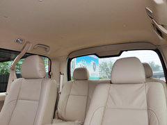 2015款 2.4L 手动 旗舰型长轴四门4RB2