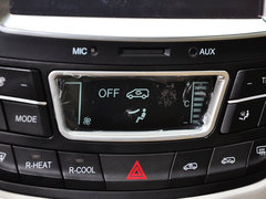 2015款 2.4L 手动 旗舰型长轴四门4RB2