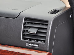 2015款 2.4L 手动 旗舰型长轴四门4RB2