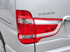 2015款 2.4L 手动 旗舰型长轴四门4RB2
