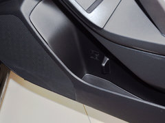 2014款 2.5i 自动 豪华型