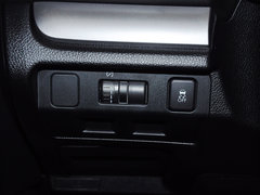 2014款 2.5i 自动 豪华型