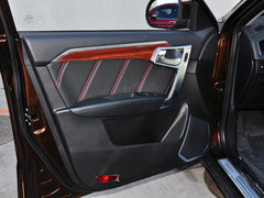 2015款 运动版 2.0L 自动 尊贵型 5座