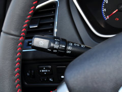 2015款 运动版 2.0L 自动 尊贵型 5座