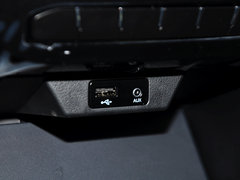 2015款 运动版 2.0L 自动 尊贵型 5座