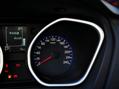 2015款 运动版 2.0L 自动 尊贵型 5座