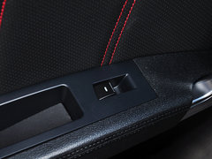 2015款 运动版 2.0L 自动 尊贵型 5座