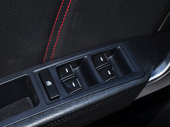 2015款 运动版 2.0L 自动 尊贵型 5座