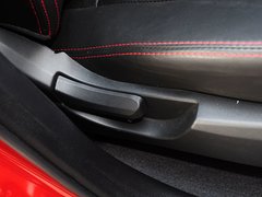 2015款 运动版 2.0L 自动 尊贵型 5座