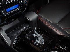 2015款 运动版 2.0L 自动 尊贵型 5座