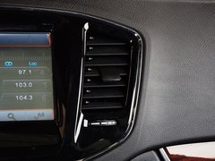 2015款 运动版 2.0L 自动 尊贵型 5座