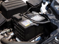 2015款 运动版 2.0L 自动 尊贵型 5座
