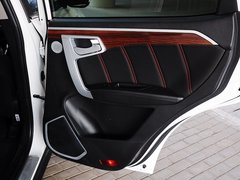 2015款 运动版 2.0L 自动 尊贵型 5座