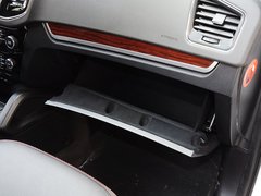 2015款 运动版 2.0L 自动 尊贵型 5座