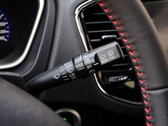 2015款 运动版 2.0L 自动 尊贵型 5座