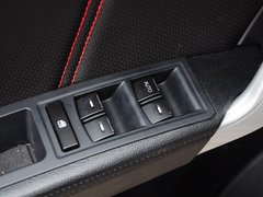 2015款 运动版 2.0L 自动 尊贵型 5座