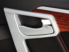 2015款 运动版 2.0L 自动 尊贵型 5座