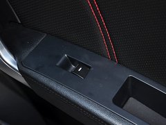 2015款 运动版 2.0L 自动 尊享型 5座