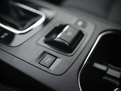 2015款 2.5i 豪华导航版 5座