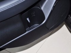 2015款 2.5i 豪华导航版 5座