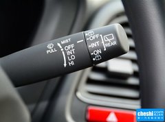 2015款 1.5 CVT 两驱舒适版 5座