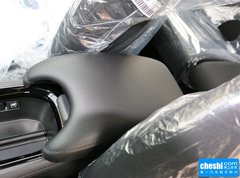 2015款 1.5 CVT 两驱舒适版 5座