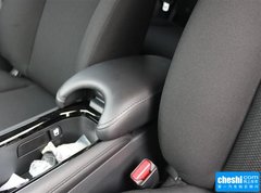 2015款 1.5 CVT 两驱舒适版 5座