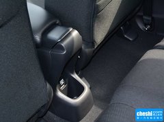 2015款 1.5 CVT 两驱舒适版 5座