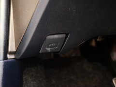 2015款 1.5E 自动 魅动版