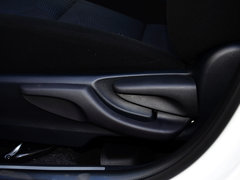 2015款 1.5E 自动 魅动版