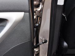 2015款 1.6L 手动 时尚型